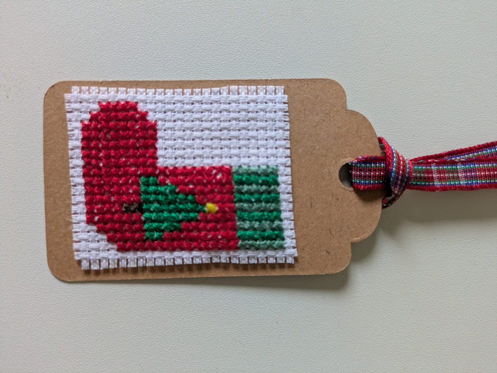 🎄 Hand Stitched Christmas Gift Tags – Handmade Set of 4